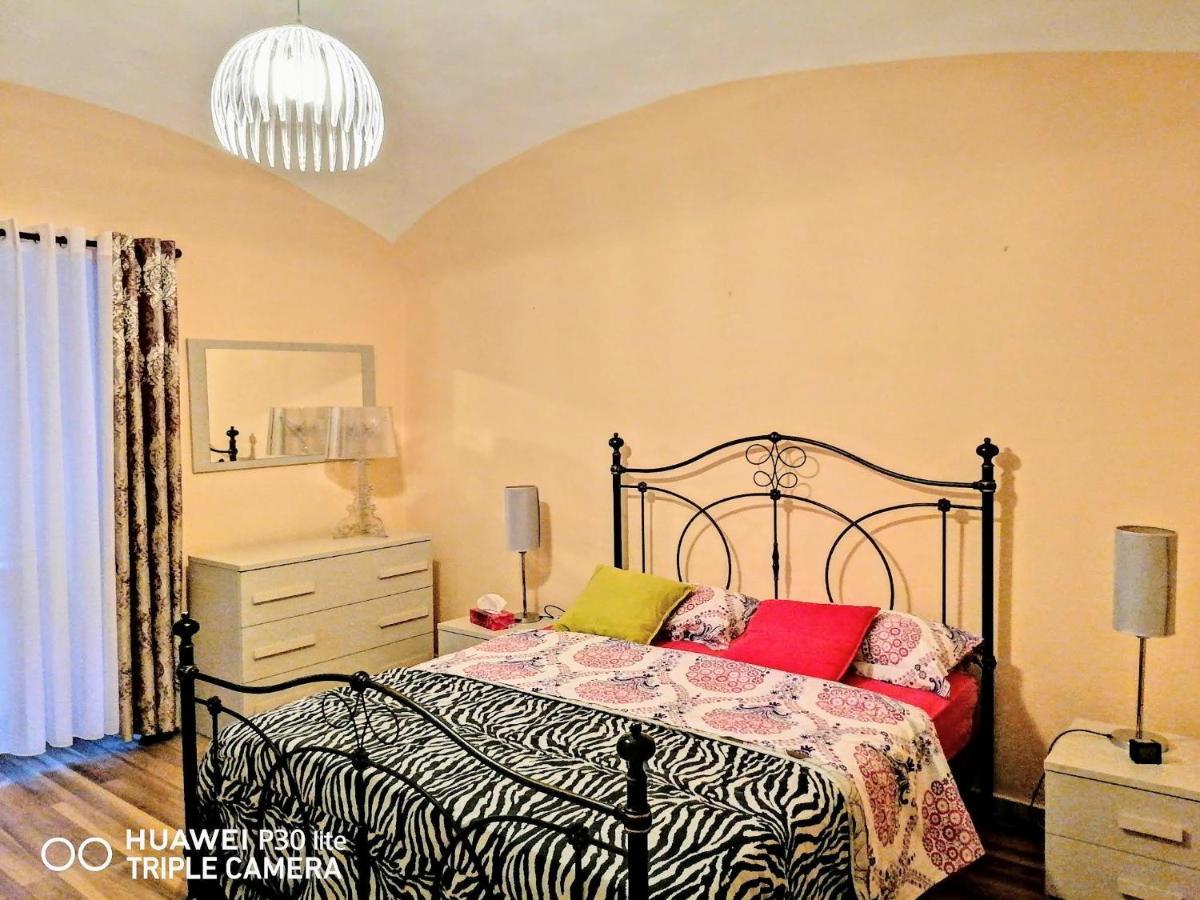 Appuntamento Al Porto Villa Savona Ngoại thất bức ảnh