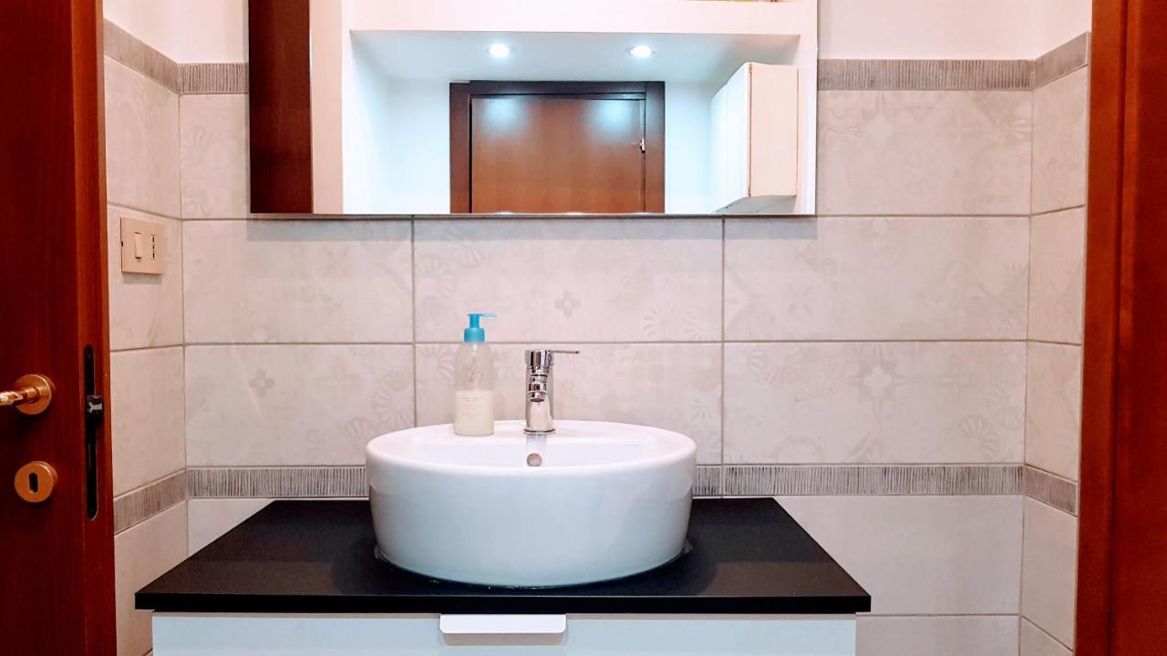 Appuntamento Al Porto Villa Savona Ngoại thất bức ảnh