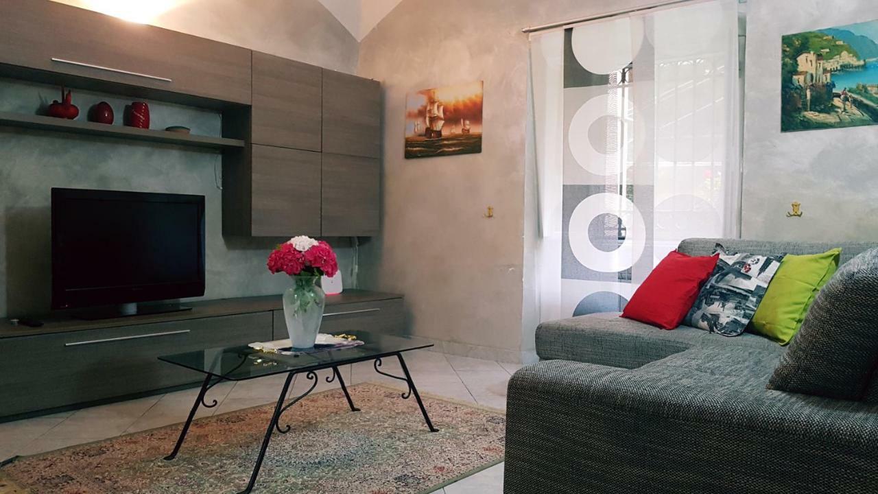Appuntamento Al Porto Villa Savona Ngoại thất bức ảnh